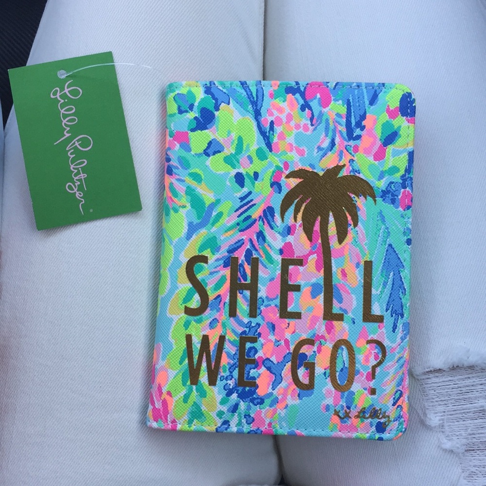 🌴Lilly Pulitzer🌴 Passport case